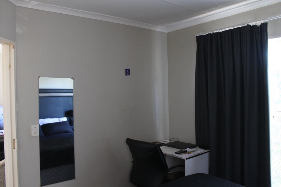 1 Bedroom Property for Sale in Strand Central Western Cape